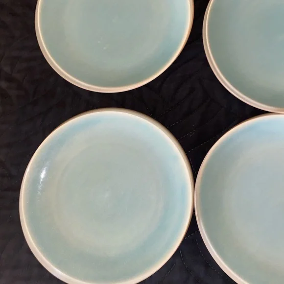 4 West Elm Light Blue Alta Organic Reactive Crackle Glaze Stoneware 8” Plates - Picture 9 of 15